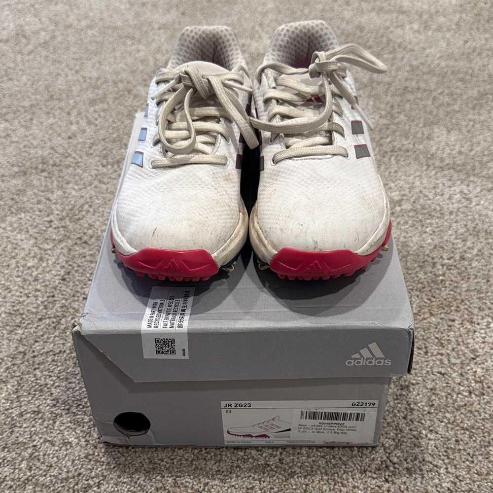adidas Unisex Child/Junior Golf Shoes
Size 2.5